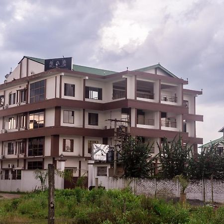 דיברוגר Hotel Aatreyee מראה חיצוני תמונה