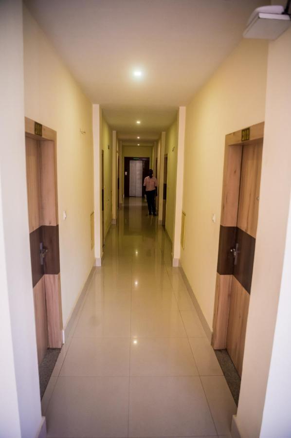 דיברוגר Hotel Aatreyee מראה חיצוני תמונה